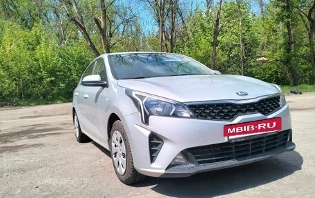 KIA Rio IV, 2021 год, 1 620 000 рублей, 13 фотография