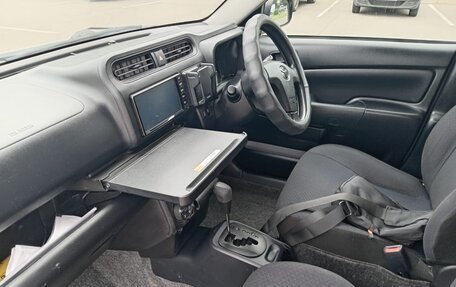 Toyota Probox I, 2020 год, 1 100 000 рублей, 24 фотография