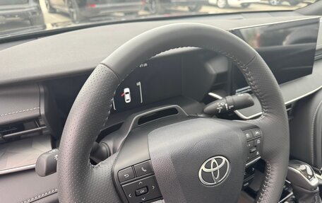 Toyota Camry, 2025 год, 3 950 000 рублей, 6 фотография