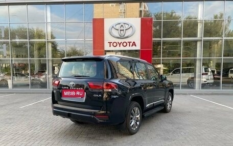 Toyota Land Cruiser, 2023 год, 12 650 000 рублей, 5 фотография