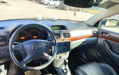 Toyota Avensis III рестайлинг, 2005 год, 890 000 рублей, 1 фотография