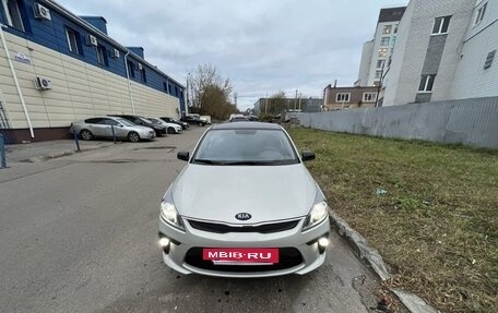 KIA Rio IV, 2018 год, 1 350 000 рублей, 2 фотография