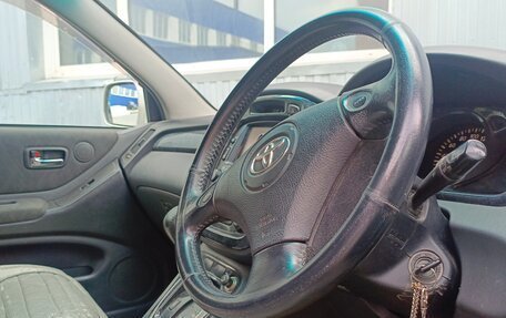 Toyota Kluger I, 2001 год, 1 300 000 рублей, 5 фотография
