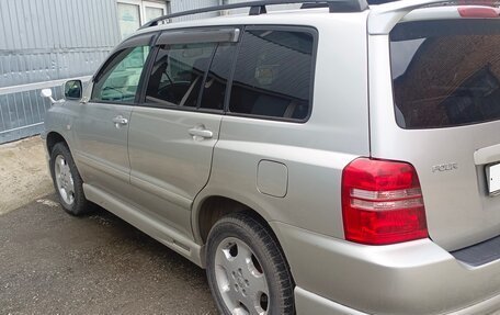 Toyota Kluger I, 2001 год, 1 300 000 рублей, 2 фотография