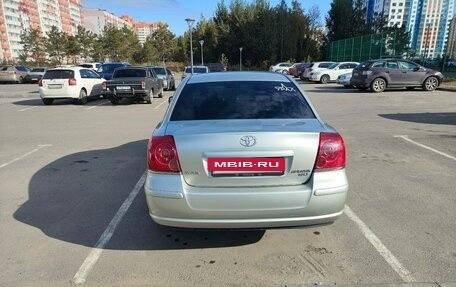 Toyota Avensis III рестайлинг, 2005 год, 890 000 рублей, 4 фотография