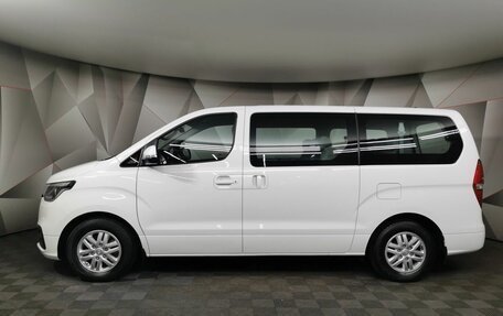 Hyundai H-1 II рестайлинг, 2019 год, 2 945 000 рублей, 5 фотография