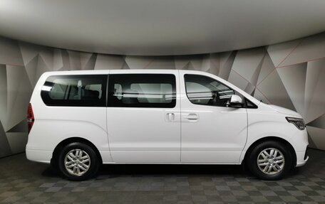 Hyundai H-1 II рестайлинг, 2019 год, 2 945 000 рублей, 6 фотография