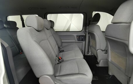 Hyundai H-1 II рестайлинг, 2019 год, 2 945 000 рублей, 12 фотография