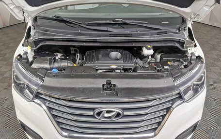 Hyundai H-1 II рестайлинг, 2019 год, 2 945 000 рублей, 18 фотография