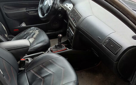 Volkswagen Golf IV, 1998 год, 175 000 рублей, 2 фотография