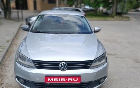 Volkswagen Jetta VI, 2012 год, 830 000 рублей, 4 фотография