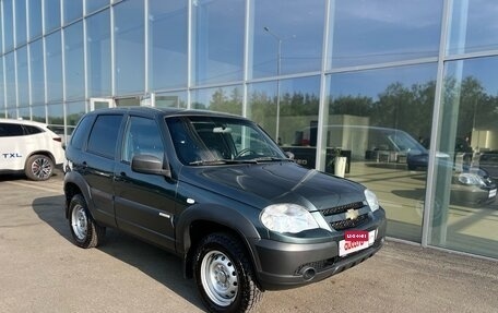 Chevrolet Niva I рестайлинг, 2017 год, 761 000 рублей, 3 фотография
