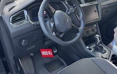 Volkswagen Tiguan II, 2020 год, 2 690 000 рублей, 8 фотография