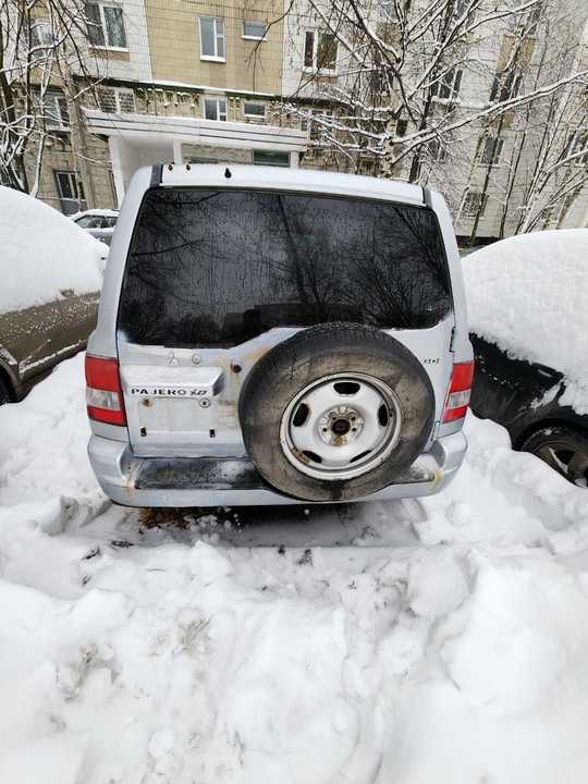Mitsubishi Pajero iO, 2004 год, 460 000 рублей, 3 фотография