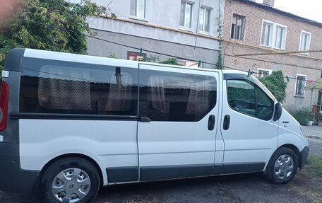 Renault Trafic, 2010 год, 1 100 000 рублей, 3 фотография
