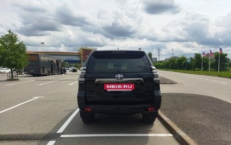 Toyota Land Cruiser Prado 150 рестайлинг 2, 2021 год, 6 680 000 рублей, 6 фотография