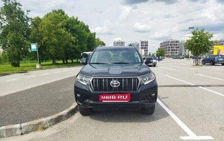 Toyota Land Cruiser Prado 150 рестайлинг 2, 2021 год, 6 680 000 рублей, 4 фотография