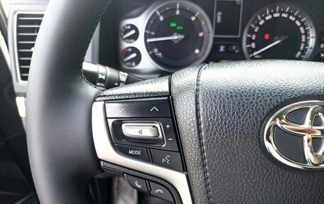 Toyota Land Cruiser 200, 2016 год, 5 999 000 рублей, 18 фотография