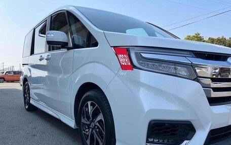 Honda Stepwgn IV, 2021 год, 1 800 855 рублей, 1 фотография