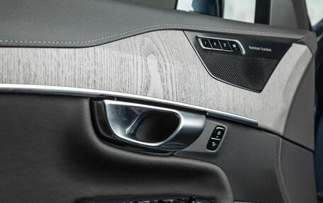 Volvo XC90 II рестайлинг, 2024 год, 8 800 000 рублей, 18 фотография