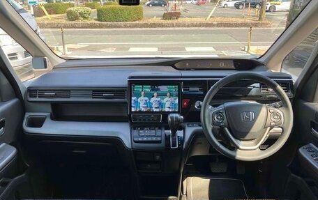Honda Stepwgn IV, 2021 год, 1 800 855 рублей, 9 фотография