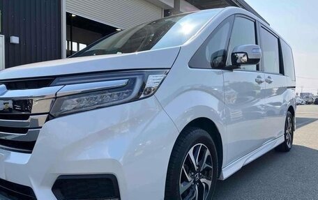 Honda Stepwgn IV, 2021 год, 1 800 855 рублей, 3 фотография