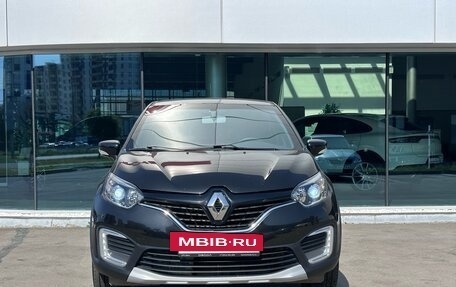 Renault Kaptur I рестайлинг, 2018 год, 1 040 000 рублей, 2 фотография