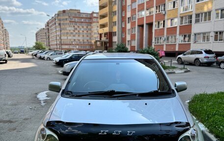 Toyota Ist II, 2004 год, 650 000 рублей, 1 фотография