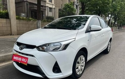Toyota Yaris XP150 рестайлинг, 2021 год, 1 210 000 рублей, 1 фотография