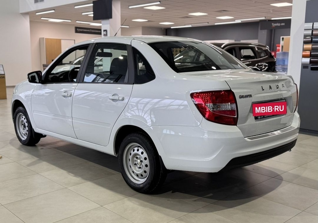 ВАЗ (LADA) Granta, 2025 год, 1 000 000 рублей, 6 фотография