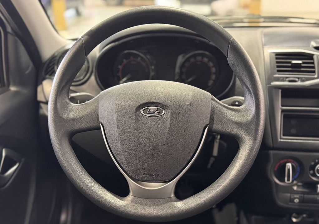 ВАЗ (LADA) Granta, 2025 год, 1 000 000 рублей, 15 фотография