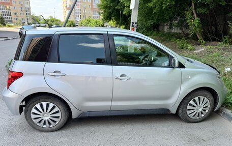 Toyota Ist II, 2004 год, 650 000 рублей, 3 фотография