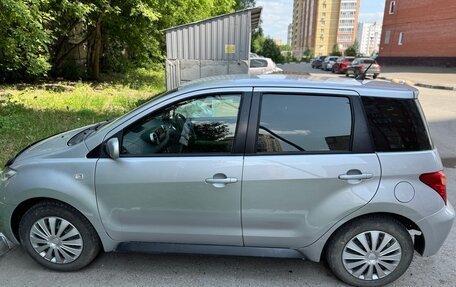 Toyota Ist II, 2004 год, 650 000 рублей, 4 фотография