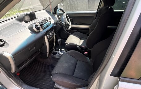 Toyota Ist II, 2004 год, 650 000 рублей, 7 фотография