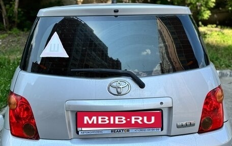 Toyota Ist II, 2004 год, 650 000 рублей, 2 фотография