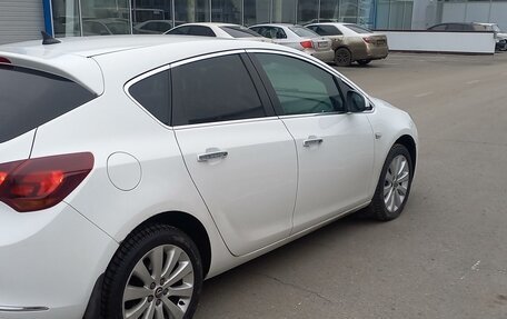 Opel Astra J, 2013 год, 1 230 000 рублей, 5 фотография