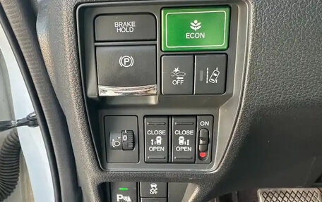 Honda Odyssey IV, 2021 год, 2 390 334 рублей, 13 фотография