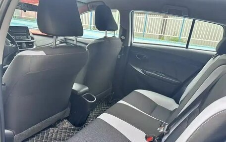 Toyota Yaris XP150 рестайлинг, 2021 год, 1 200 000 рублей, 8 фотография