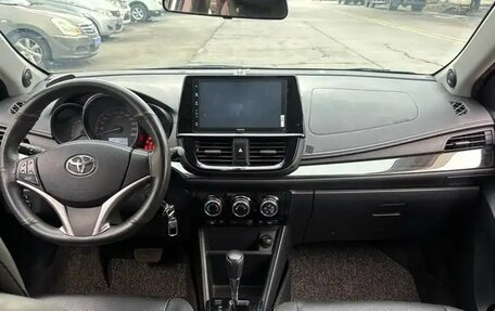 Toyota Vitz, 2020 год, 1 180 000 рублей, 7 фотография