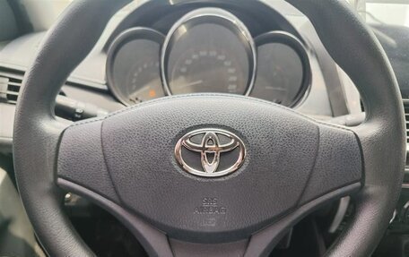 Toyota Yaris III рестайлинг, 2020 год, 1 200 000 рублей, 4 фотография