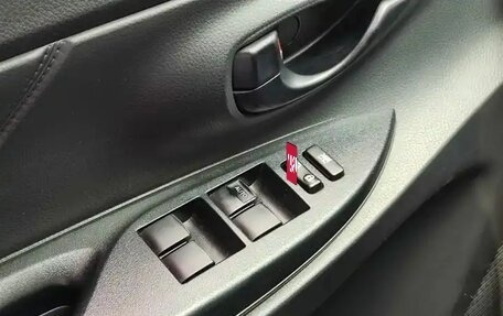 Toyota Yaris III рестайлинг, 2020 год, 1 200 000 рублей, 12 фотография