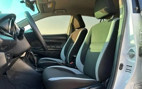 Toyota Yaris XP150 рестайлинг, 2020 год, 1 210 000 рублей, 23 фотография