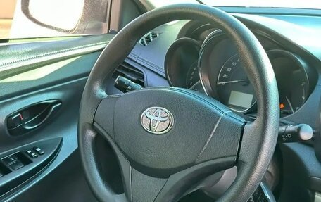 Toyota Yaris XP150 рестайлинг, 2020 год, 1 210 000 рублей, 39 фотография