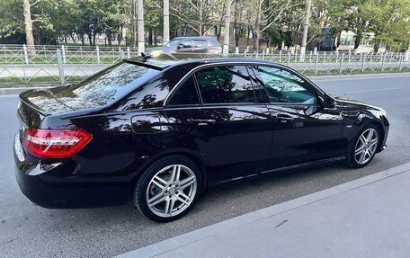 Mercedes-Benz E-Класс, 2010 год, 1 800 000 рублей, 4 фотография