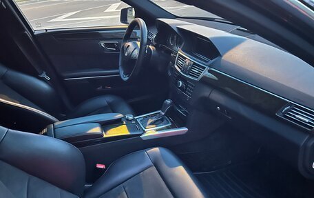 Mercedes-Benz E-Класс, 2010 год, 1 800 000 рублей, 7 фотография