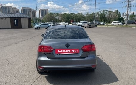 Volkswagen Jetta VI, 2013 год, 950 000 рублей, 6 фотография