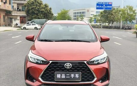 Toyota Yaris XP150 рестайлинг, 2021 год, 1 220 000 рублей, 2 фотография