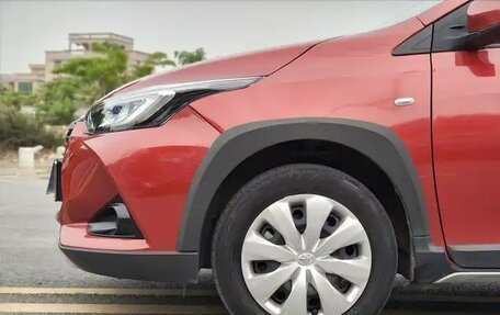 Toyota Yaris XP150 рестайлинг, 2021 год, 1 220 000 рублей, 7 фотография