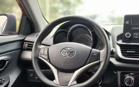 Toyota Yaris XP150 рестайлинг, 2021 год, 1 220 000 рублей, 5 фотография