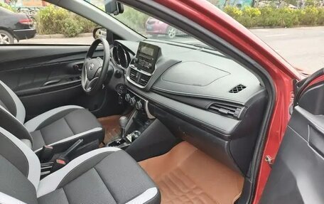 Toyota Yaris XP150 рестайлинг, 2021 год, 1 220 000 рублей, 12 фотография